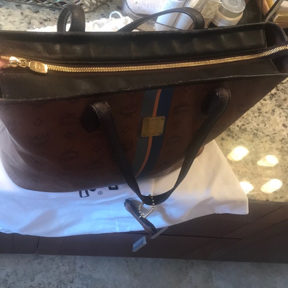 🔥1 DAY SALE ONLY🔥 LIMITED EDITION MCM - Picture 8 of 8